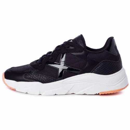 Sports Trainers for Women Munich Mali 11 W Black image 1