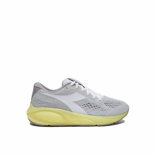 Женские спортивные кроссовки Diadora Freccia Серебристый image 1