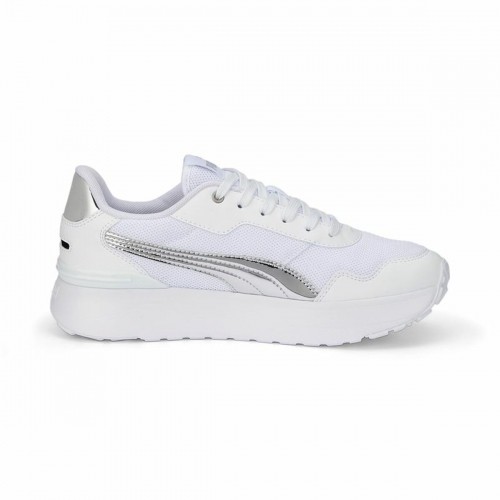 Sports Trainers for Women Puma R78 Voyage Distressed  White image 1