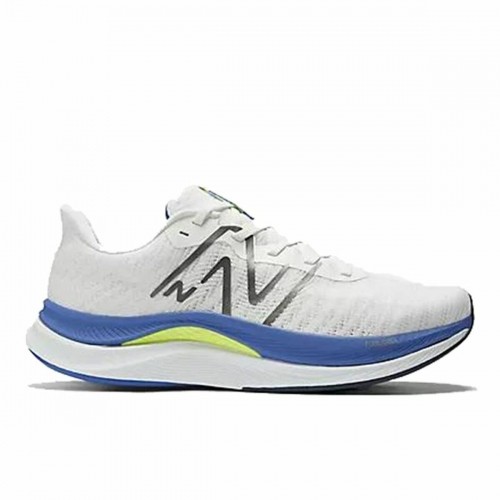 Беговые кроссовки для взрослых New Balance FuelCell Propel  Мужской Белый image 1