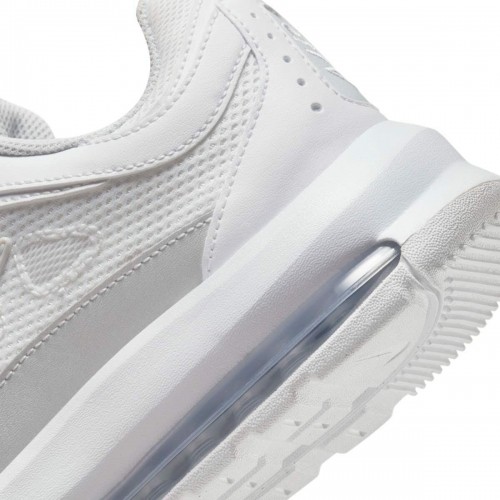 Women's casual trainers Nike Air Max AP White image 2