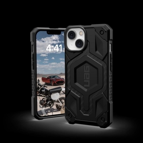 UAG Monarch - protective case for iPhone 14 Plus compatible with MagSafe (carbon fiber) image 2