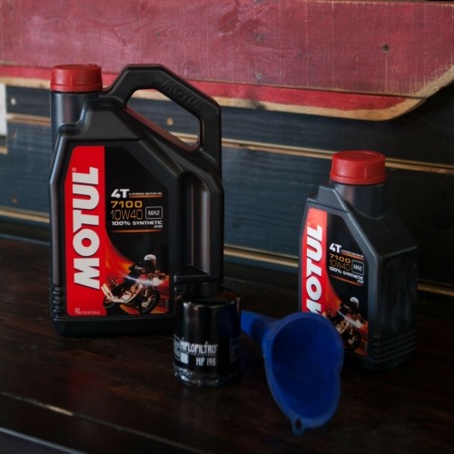 Motor Oil for Motorcycle Motul 7100 10W40 4 L image 2