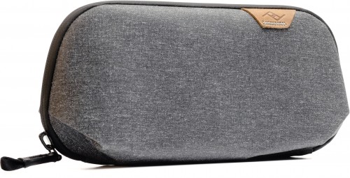 Peak Design Travel Tech Pouch Small, charcoal image 2