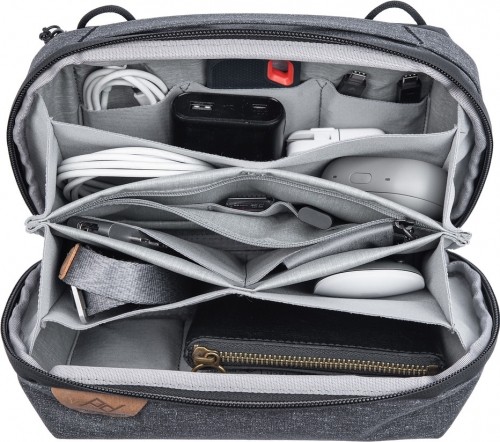 Peak Design Travel Tech Pouch, charcoal image 3