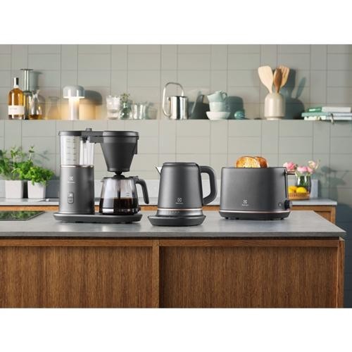 Electrolux E7K16BP electric kettle 1.7 L 2400 W Black, Copper image 3