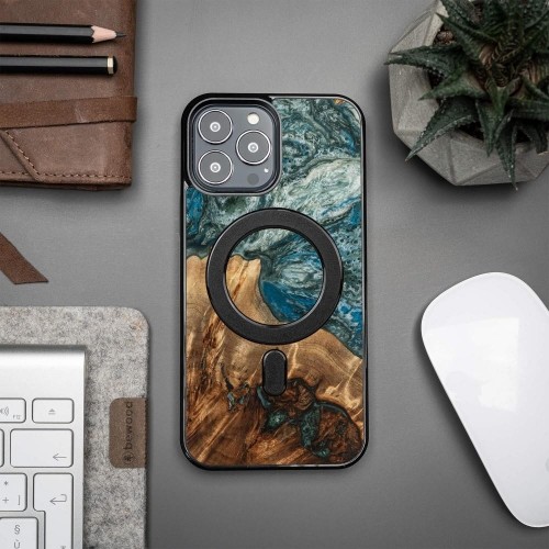 Wood and Resin Case for iPhone 13 Pro Max MagSafe Bewood Unique Planet Earth - Blue Green image 3