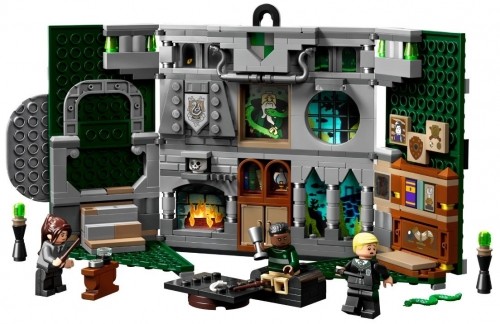 LEGO HARRY POTTER 76410 SLYTHERIN HOUSE BANNER image 3