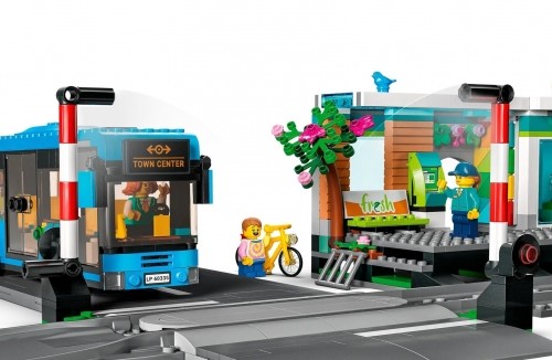 LEGO CITY 60335 Train Station image 3