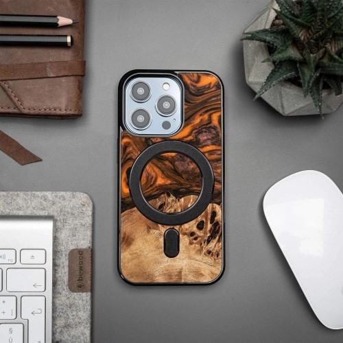 Wood and resin case for iPhone 15 Pro MagSafe Bewood Unique Orange - orange and black image 3