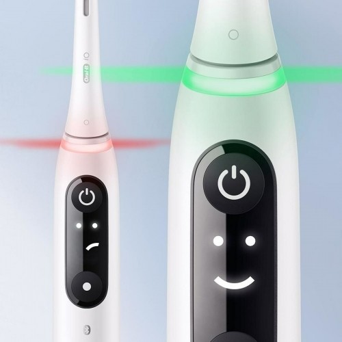 Electric Toothbrush Oral-B iO image 3