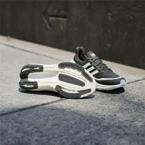 Женские спортивные кроссовки Adidas Ultra Boost Light Белый Чёрный image 3