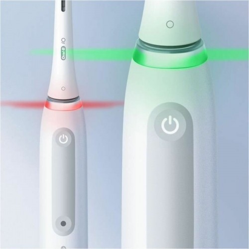 Electric Toothbrush Oral-B image 4