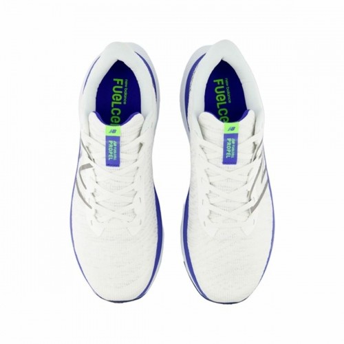 Беговые кроссовки для взрослых New Balance FuelCell Propel  Мужской Белый image 4