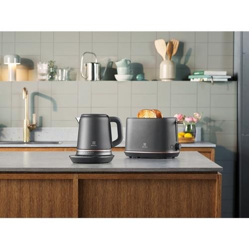 Electrolux E7K16BP electric kettle 1.7 L 2400 W Black, Copper image 5