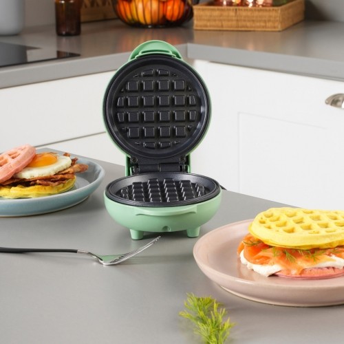 Petra PT4214GRNVDEEU7 Mini Waffle Maker sorbet green image 5