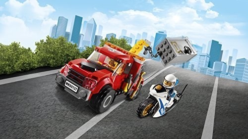 Lego конструктор Побег на буксировщике 144 шт. 5-12 60137 image 5