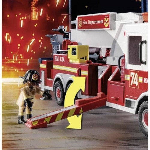 Vehicle Playset   Playmobil Fire Truck with Ladder 70935         113 Pieces image 5