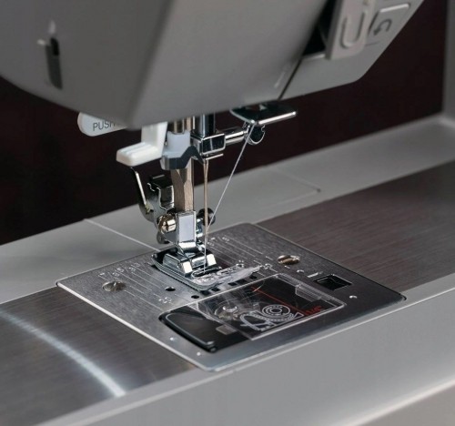 Singer HD6605 sewing machine, electric, grey image 5