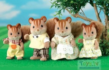 Sylvanian Families Valriekstu vāveru ģimene