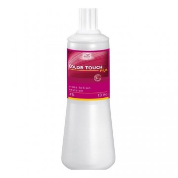 Noturīga Krāsa Color Touch Plus Emulsion 13 Vol 4% Wella 4%  / 13 VOL (1000 ML)