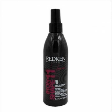 Aizsargājošs Līdzeklis pret Karstumu Iron Shape Redken (250 ml) (Piemērots visiem matiem)