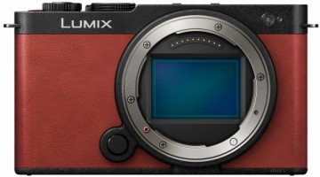 Panasonic Lumix DC-S9 body, crimson red