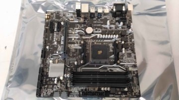 Asus   SALE OUT.  PRIME A320M-A |  | PRIME A320M-A | Processor family AMD | Processor socket AM4 | DDR4-SDRAM 2133,2400,2666,2933,3200 MHz | Memory slots 4 | Supported hard disk drive interfaces M.2 | Number of SATA connectors 6 | Chipset AMD A | Micro AT