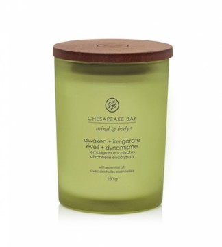 Chesapeake Bay Awaken + Invigorate Lemongrass Eucalyptus scented candle 250 g