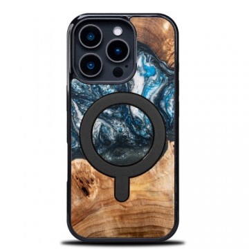 Bewood Unique case for iPhone 16 Pro 6,3" Planets Earth with MagSafe