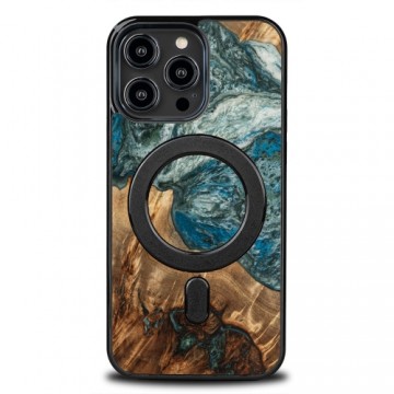 Bewood Unique case for iPhone 15 Pro Max 6,7" Planets Earth with MagSafe