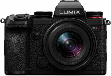 Panasonic Lumix DC-S5D + 18-40mm