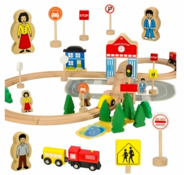 RoGer Wooden station with train and accessories 50pcs.