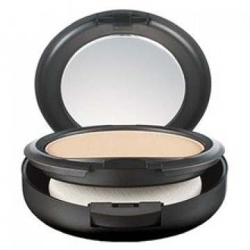 Matting Powder and Make-Up Studio Fix (Powder Plus Foundation - Make-up ) 15 g